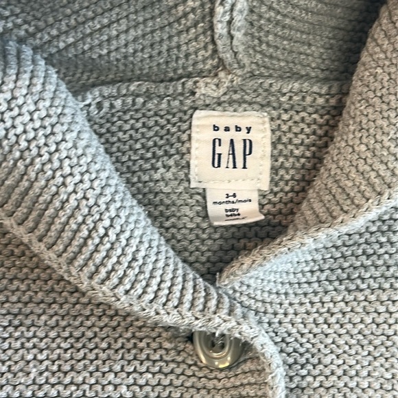 GAP - Brannan baby bear long sleeve knit hooded button cardigan sweater. - Picture 2 of 5